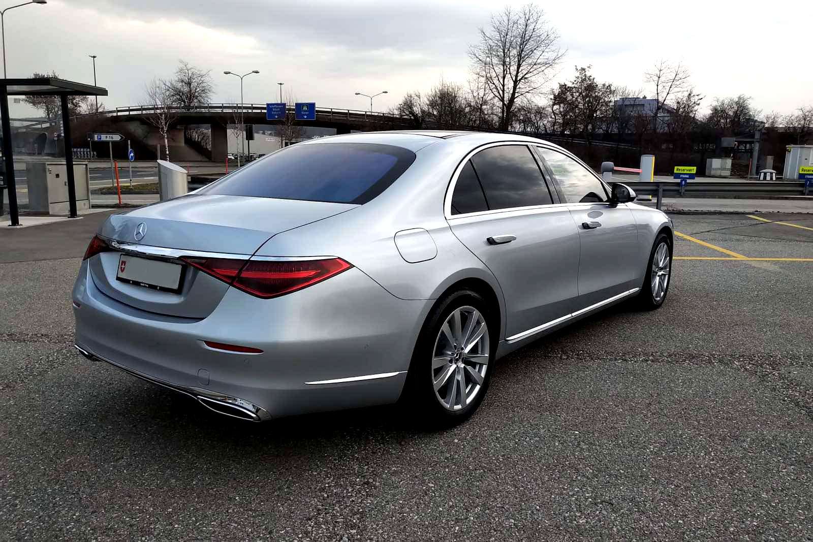 MERCEDES-AMG S-Class W223 350D Lang 4-Matic silver (for 3 passengers)
