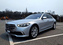 MERCEDES-AMG S-Class W223 350D Lang 4-Matic silver (for 3 passengers)